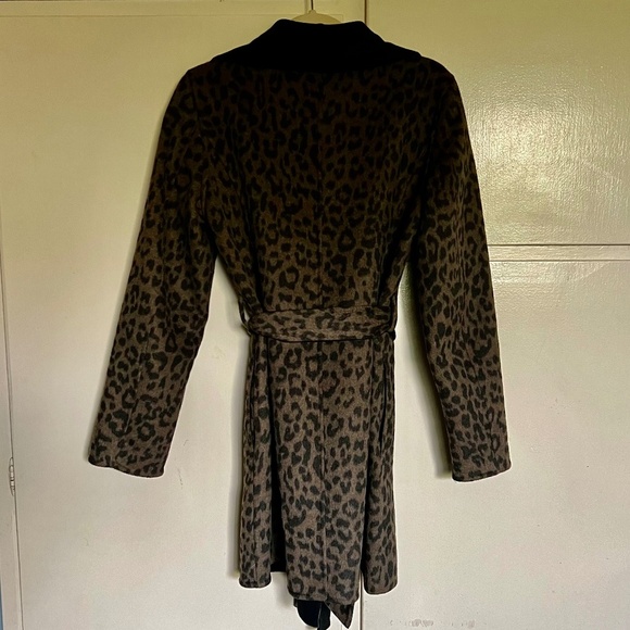 Tahari Ella Leopard Double Faced Wool Blend Wrap Belted Coat Size Medium - Picture 9 of 12